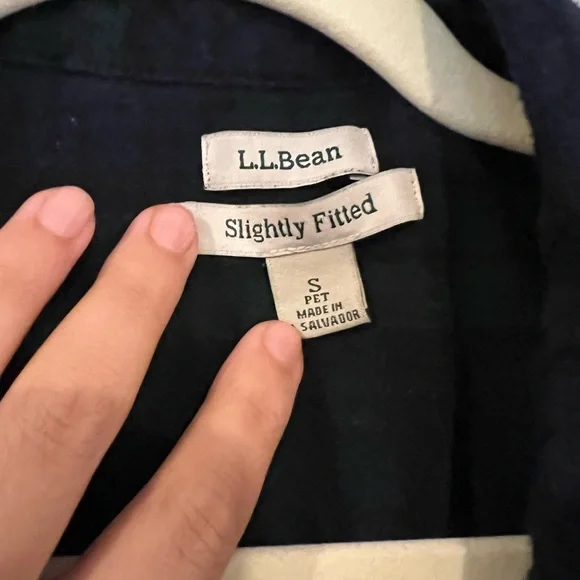 LL BEAN slightly fitted flannel sm petite scotch plaid - Picture 3 of 3